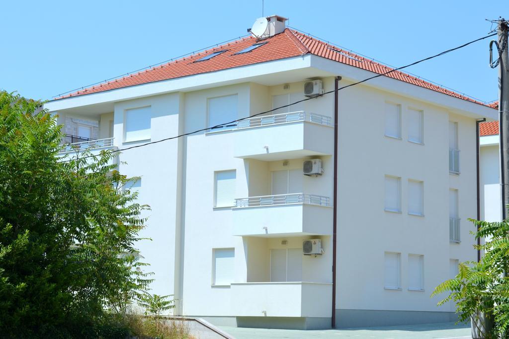 Iris Beach Apartments Kaštela Exterior foto