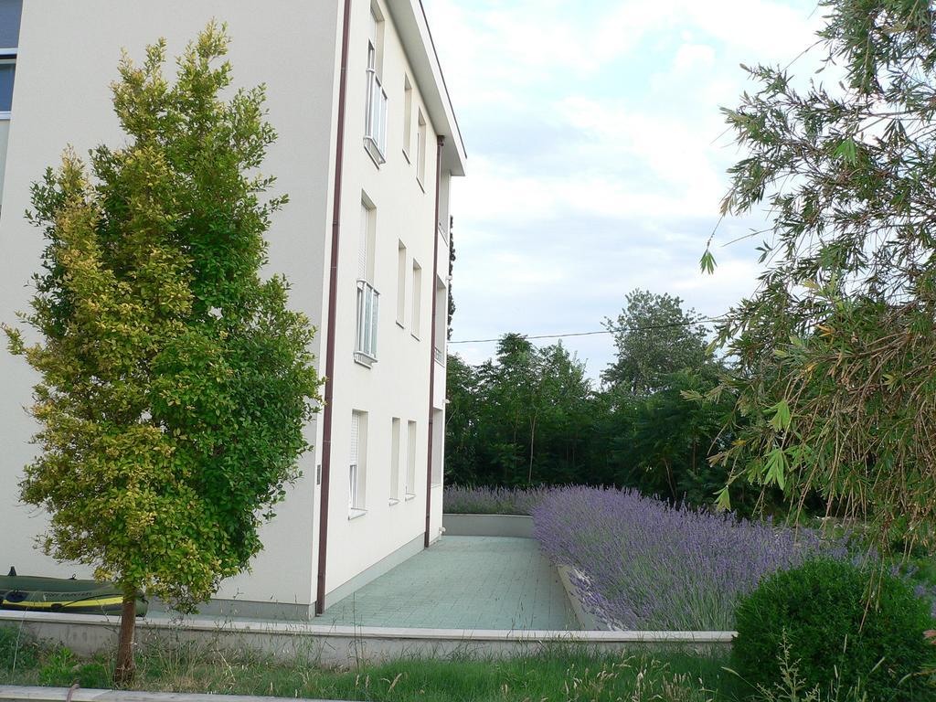 Iris Beach Apartments Kaštela Exterior foto