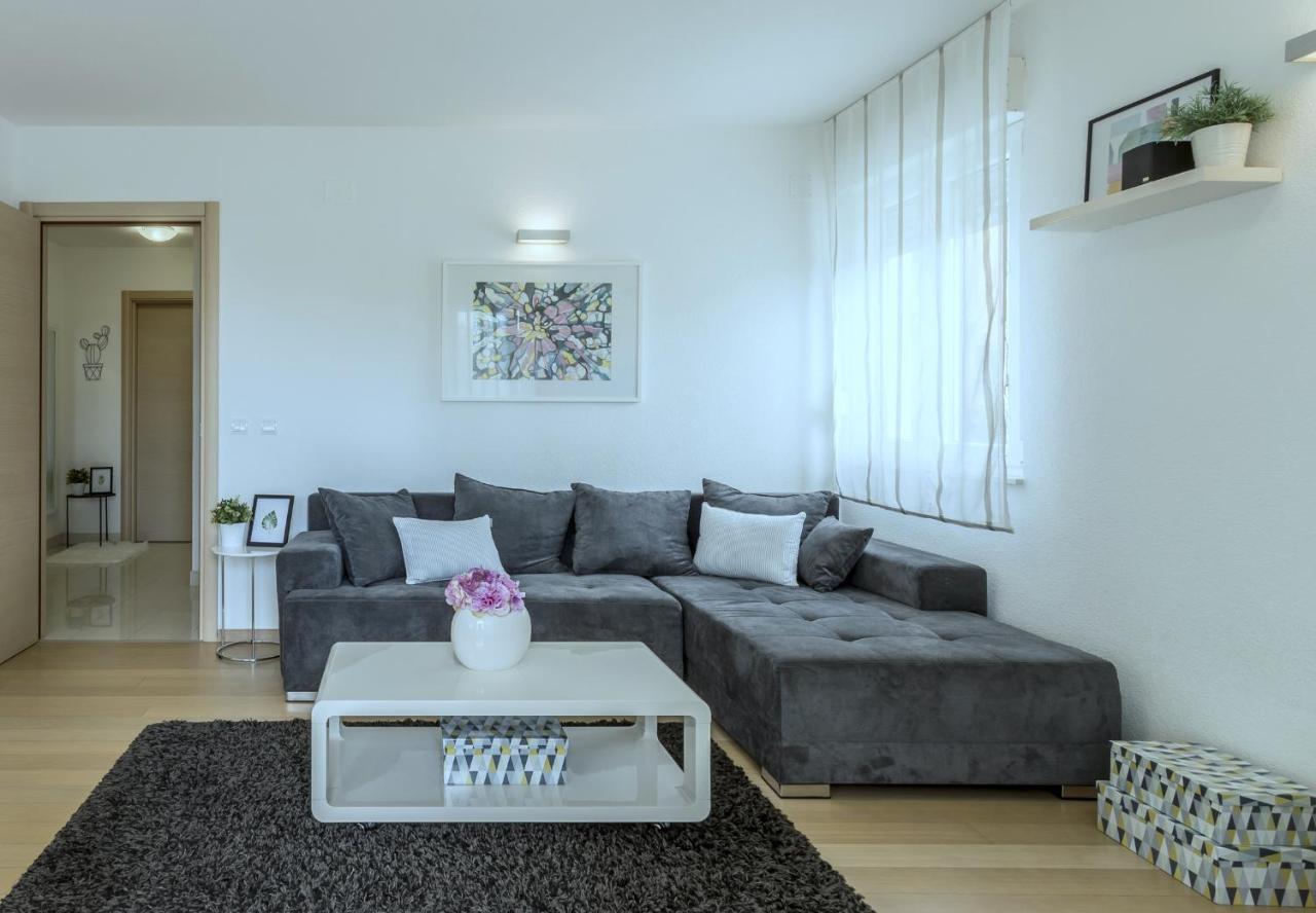 Iris Beach Apartments Kaštela Exterior foto