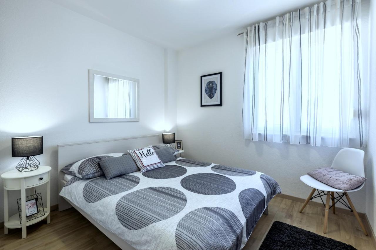 Iris Beach Apartments Kaštela Exterior foto
